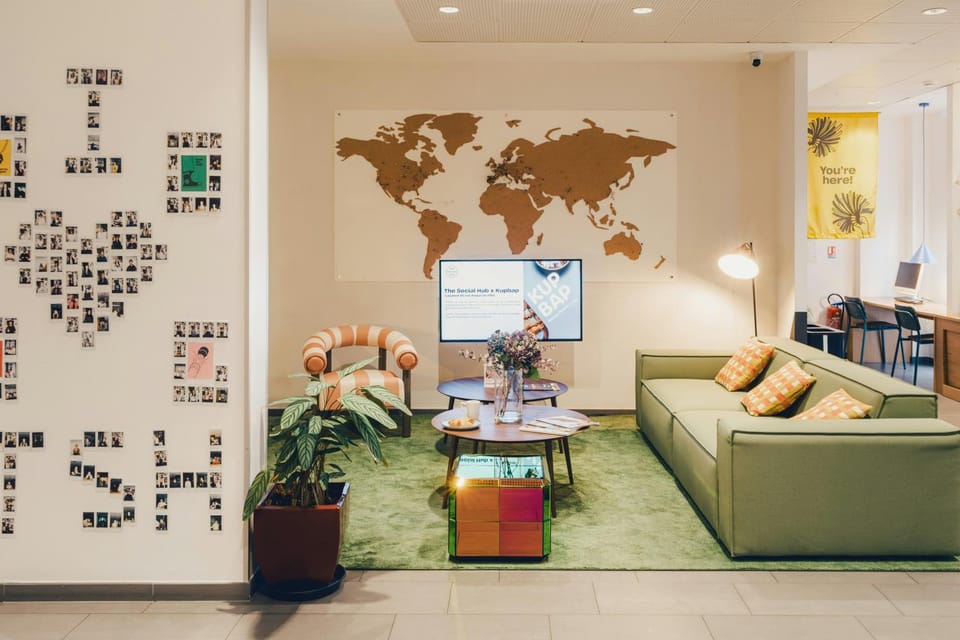 Lobby or reception, Decorative detail