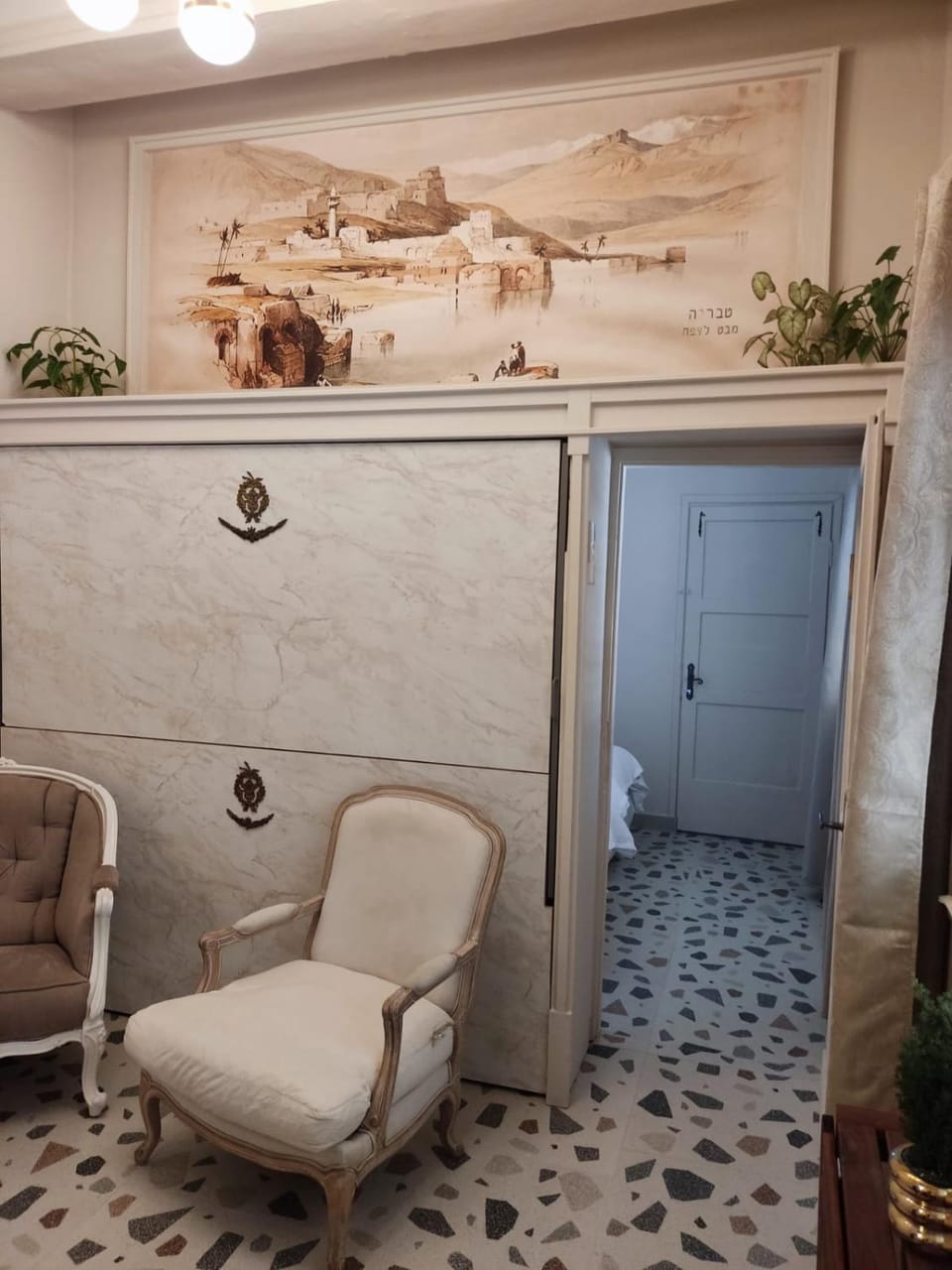 Historic Small House Villa in North District