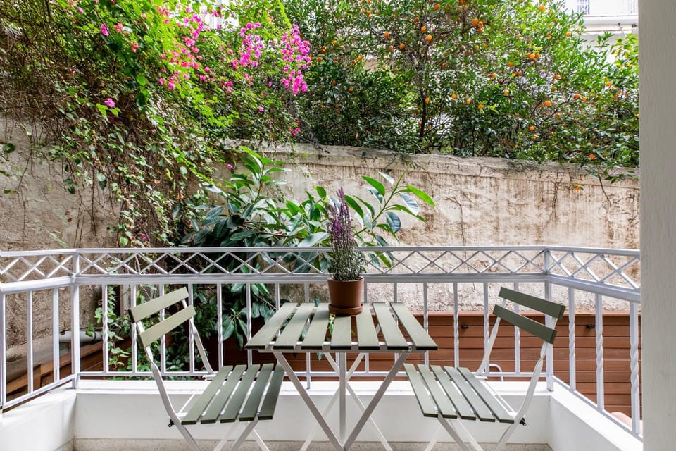 Day, View (from property/room), Balcony/Terrace, Dining area, Garden view
