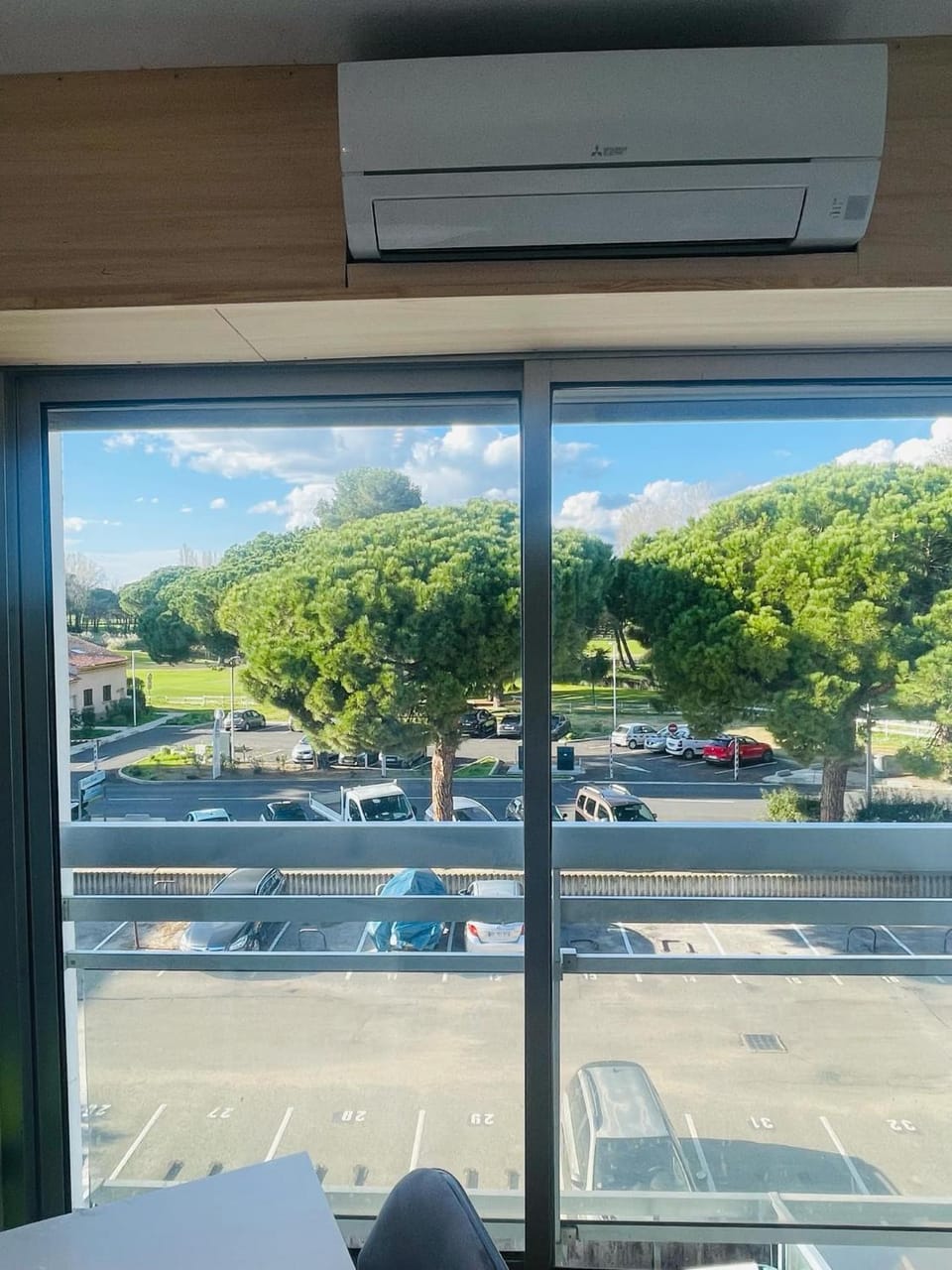 Landmark view, Parking