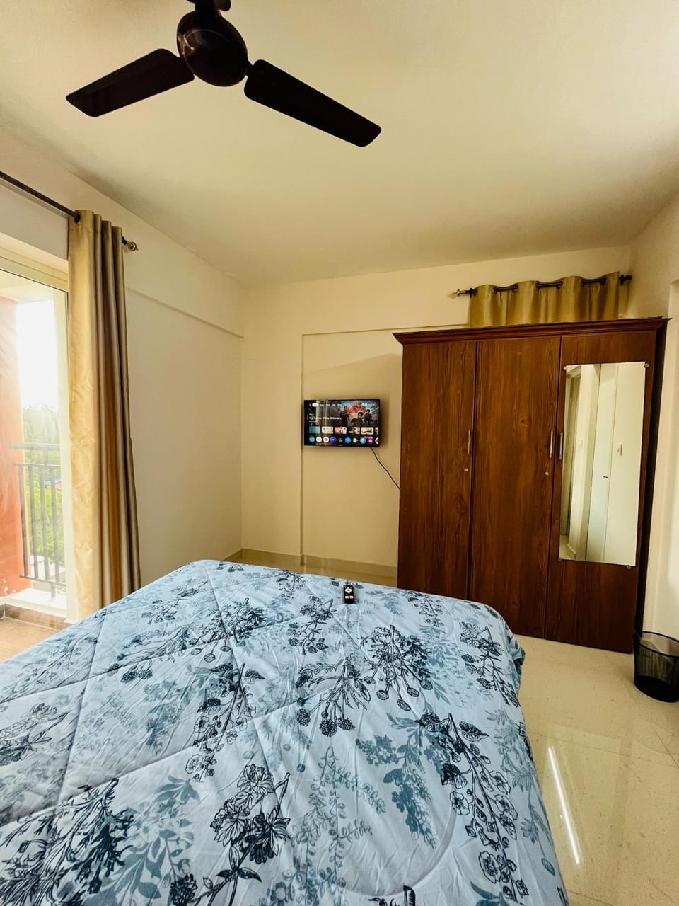 Bed, Bedroom