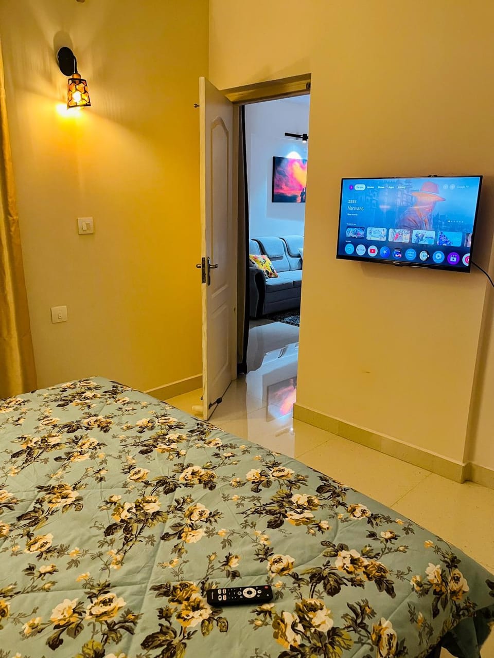 Bed, TV and multimedia
