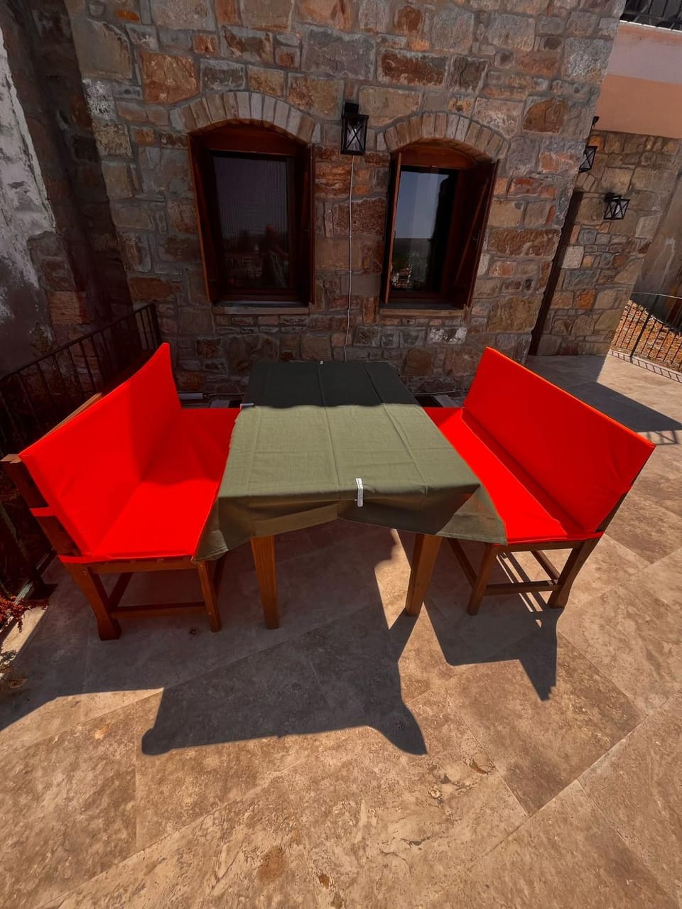 Dual İmroz Apartment in Decentralized Administration of Macedonia and Thrace