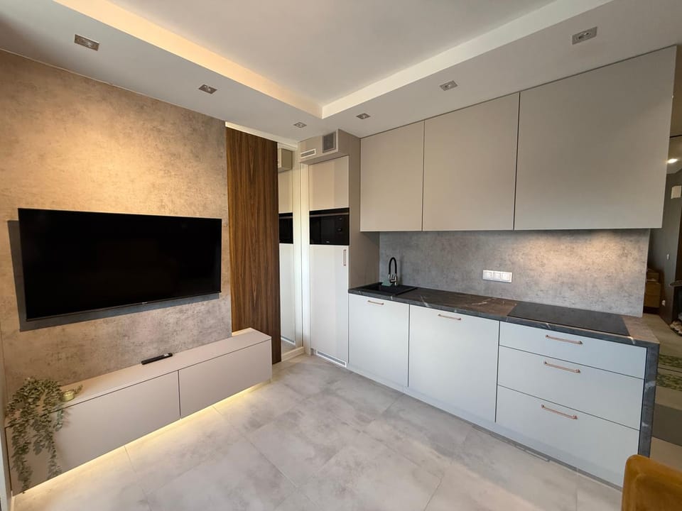 TV and multimedia, Kitchen or kitchenette