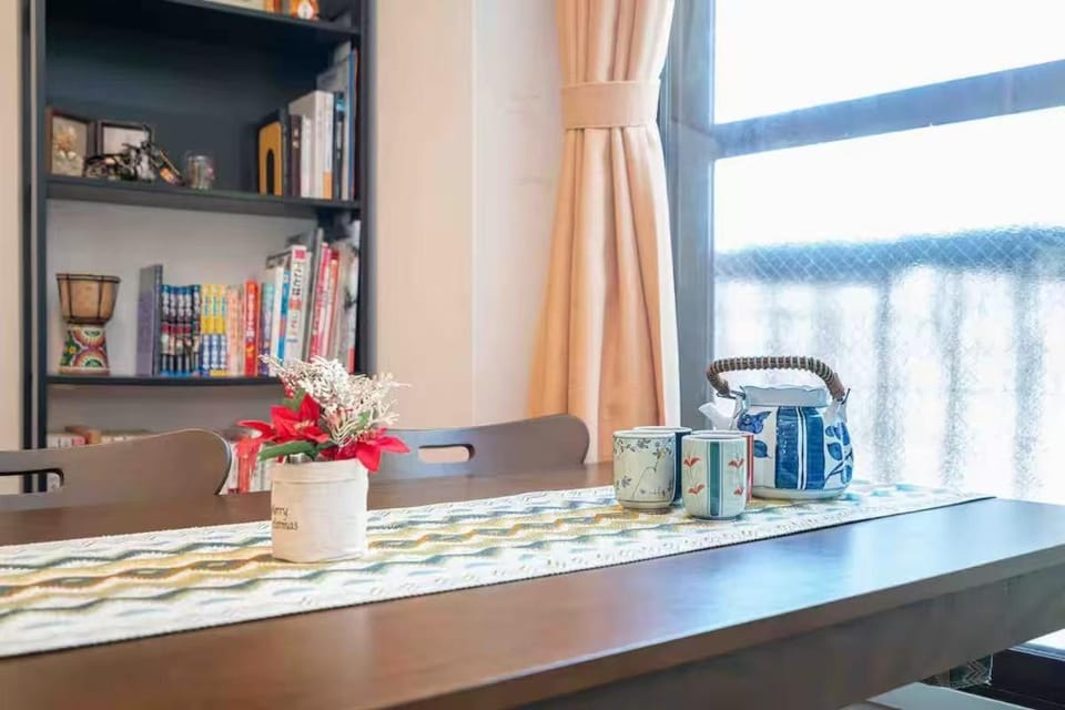W Haus 東京晴空塔路程3分 浅草寺路程10分 超大空间独栋别墅 最多11位入住 Apartment hotel in Chiba Prefecture