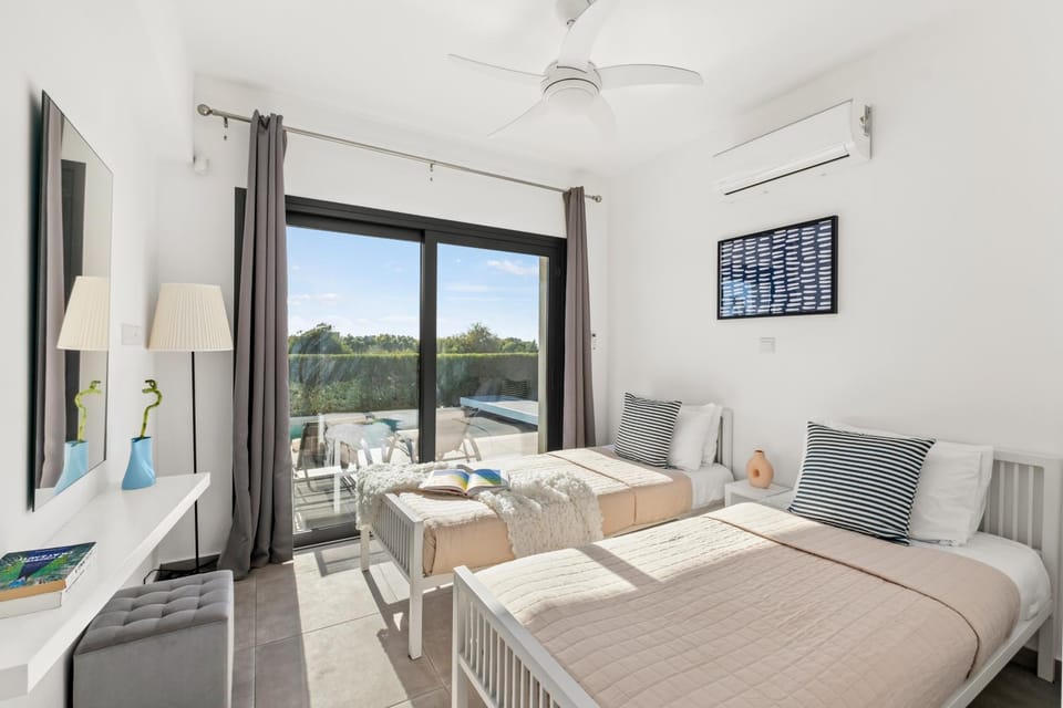 Soleil Luxury Villa by Nomads - Walk to Coral Bay Villa in Peyia