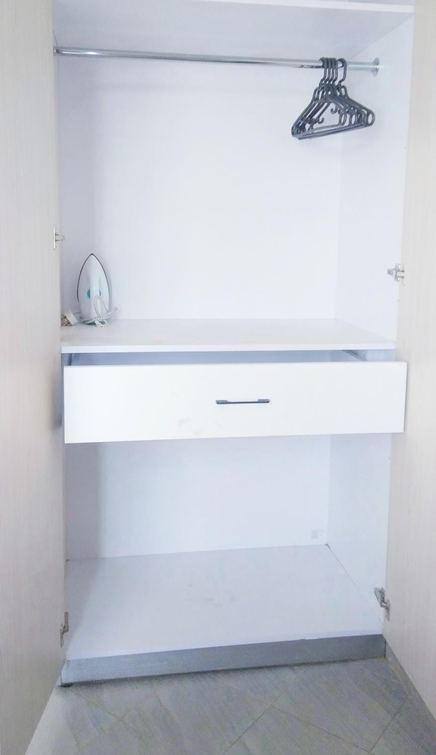 Essik Homes Studio 1 - Muthiga, Waiyaki Way Apartment in Nairobi