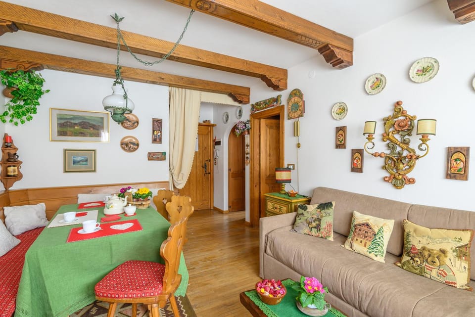 Ca' dello Scoiattolo Apartment in Cortina d Ampezzo