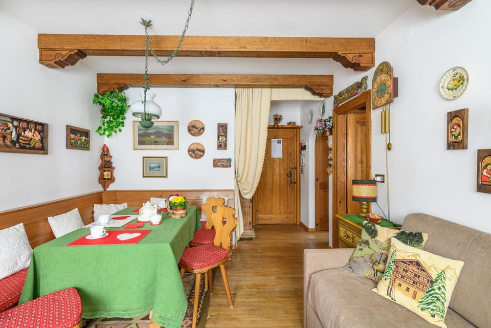 Ca' dello Scoiattolo Apartment in Cortina d Ampezzo
