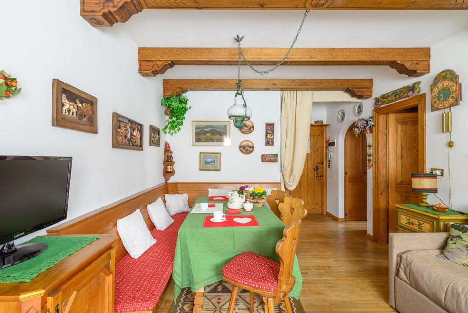 Ca' dello Scoiattolo Apartment in Cortina d Ampezzo