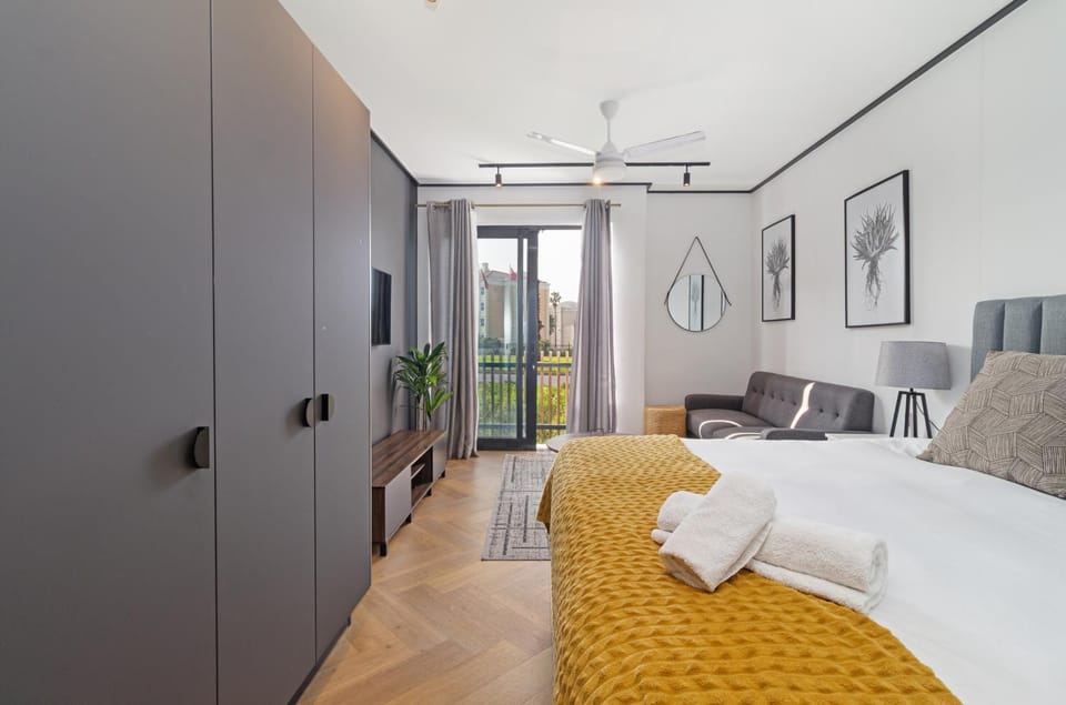 Bedroom, wardrobe