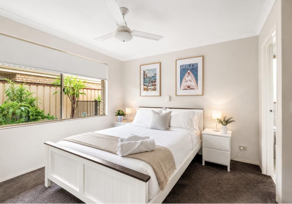 Canal Home with Jetty and Kayaks- Near Mandurah House in Mandurah