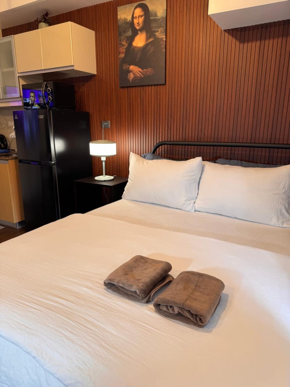Condo in Mckinley Hill Taguig Apartment in Makati