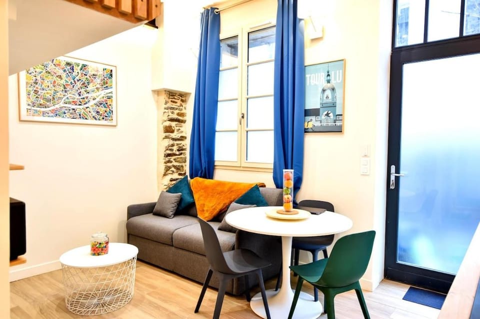 Hyper-Centre Studio Lekain UnSejourANantes Apartment in Nantes