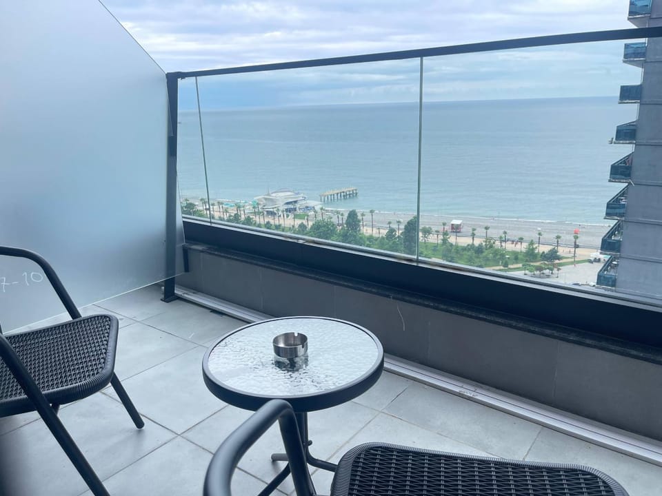 Balcony/Terrace, Living room, Sea view