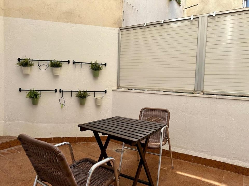 Spacious 1 br home in Bonanova Apartment in Barcelona