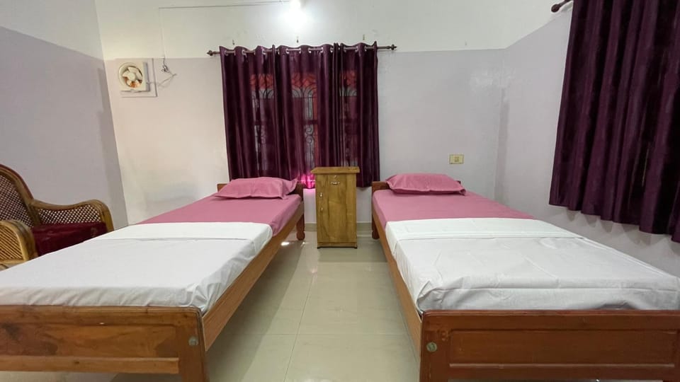 Bee Villa House in Varkala