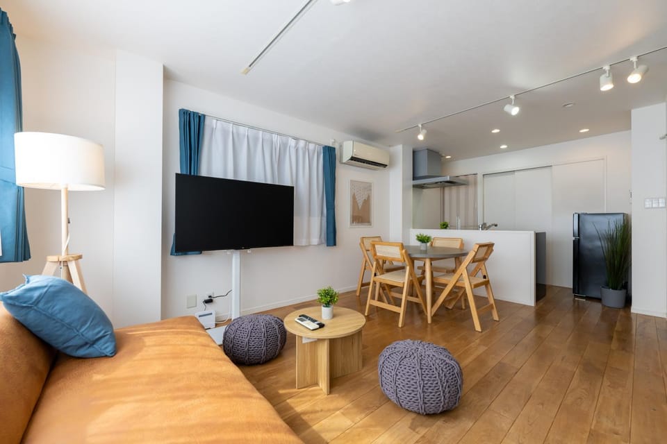 TV and multimedia, Living room, Dining area