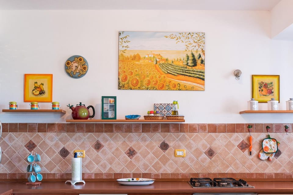 Kitchen or kitchenette, Decorative detail
