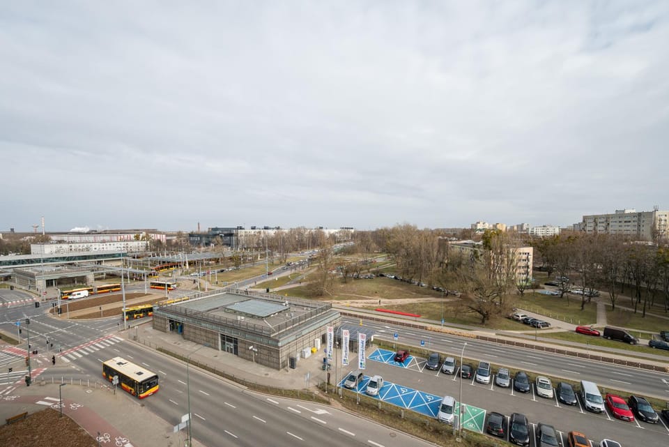 Neighbourhood, City view, Location