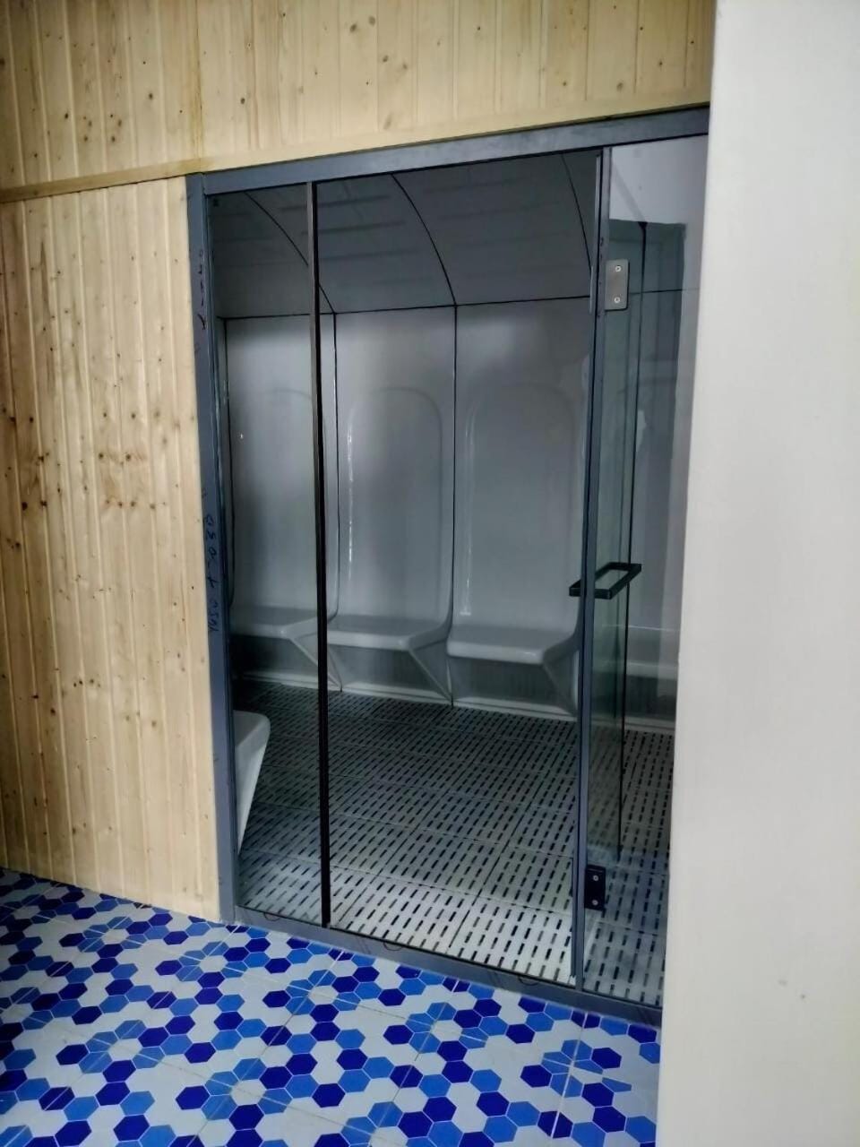 Stylish 2br sunset view pool gym sauna work desk Apartment in Nairobi County