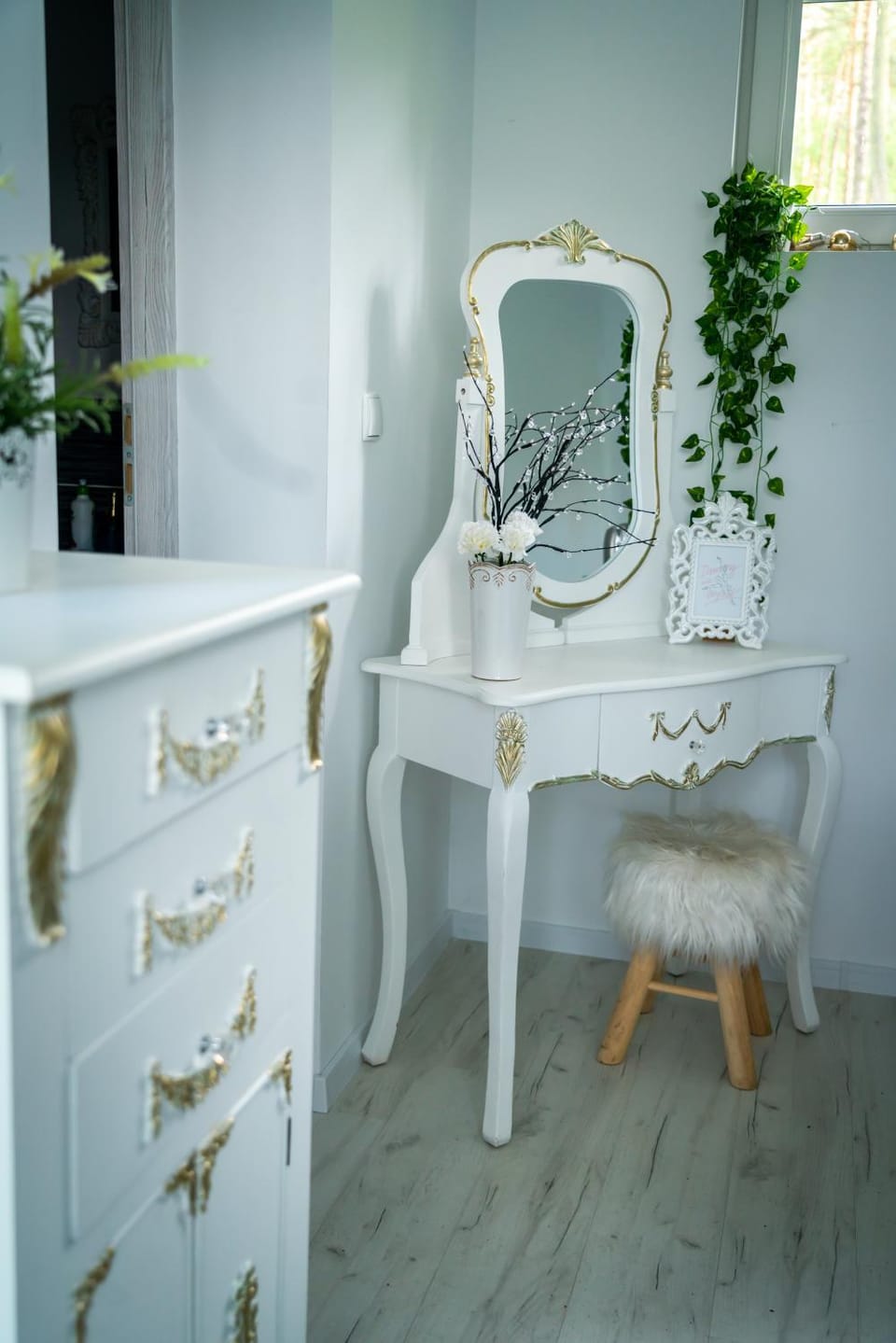 Other, Other, Other, Decorative detail, Decorative detail, Seating area