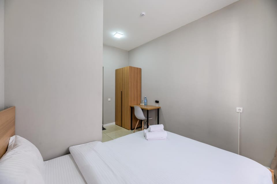 Bed, Photo of the whole room, Bedroom, wardrobe