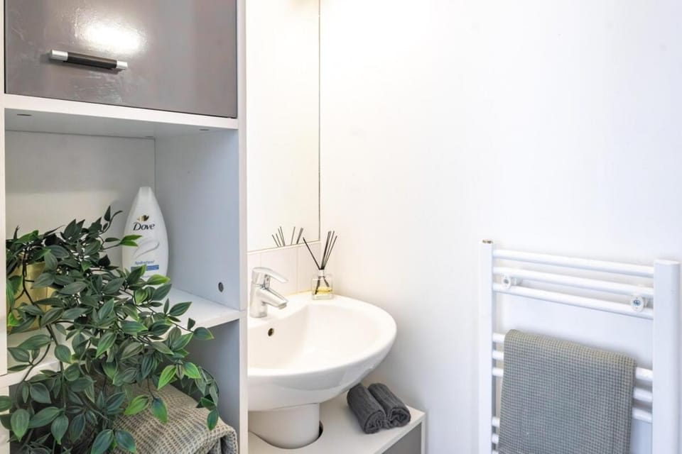 Cozy & Chic in Montorgueil - 4 Guests Apartment in Paris