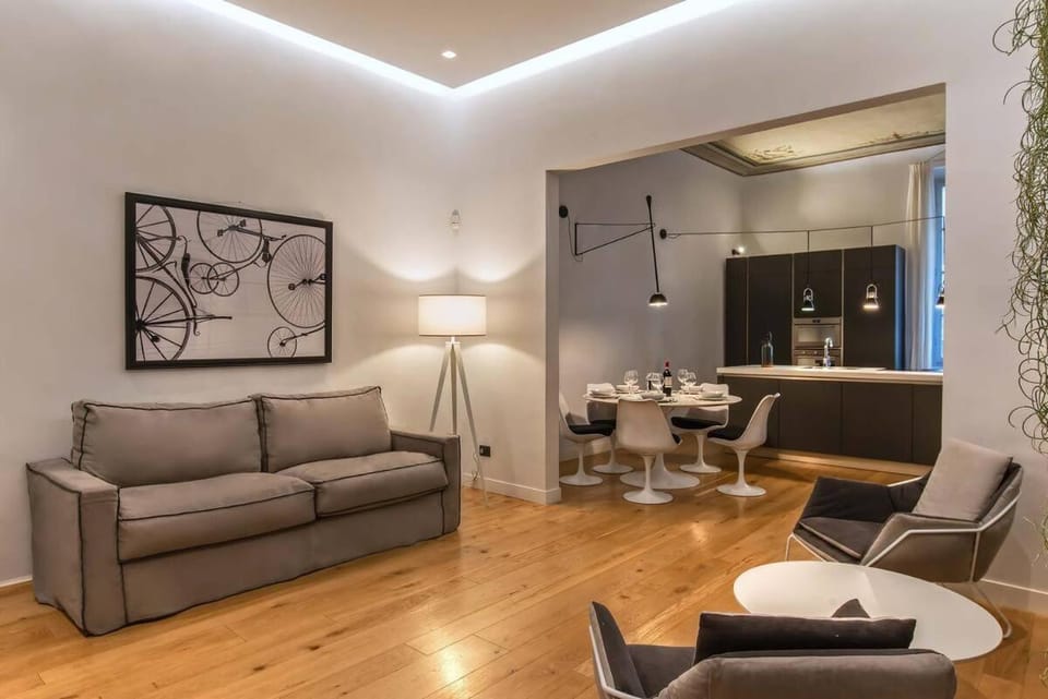 Kitchen or kitchenette, Living room, Seating area, Dining area