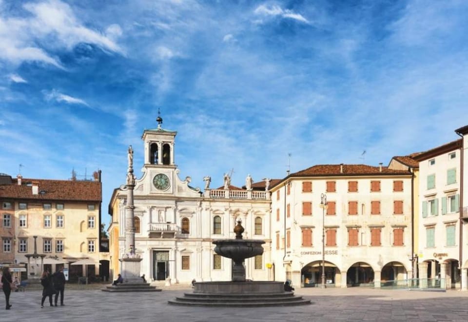 Piazza San Giacomo - Elegant Apartment Apartment in Friuli-Venezia Giulia