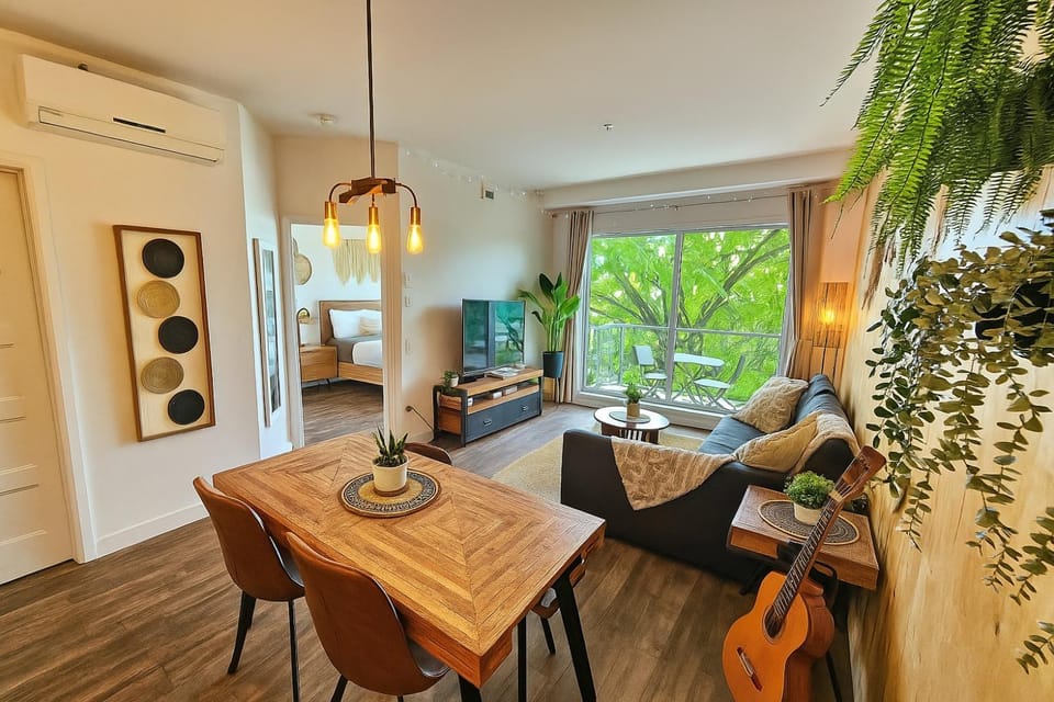 PRESTIGE Downtown with Free Indoor Parking Apartment in Quebec City