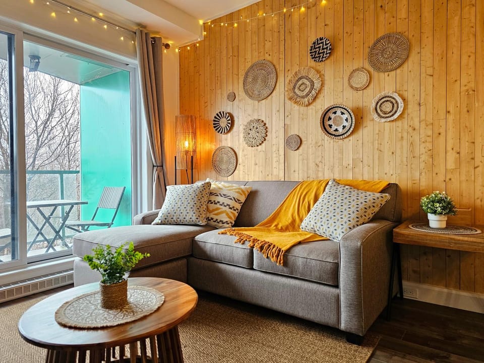 PRESTIGE Downtown with Free Indoor Parking Apartment in Quebec City