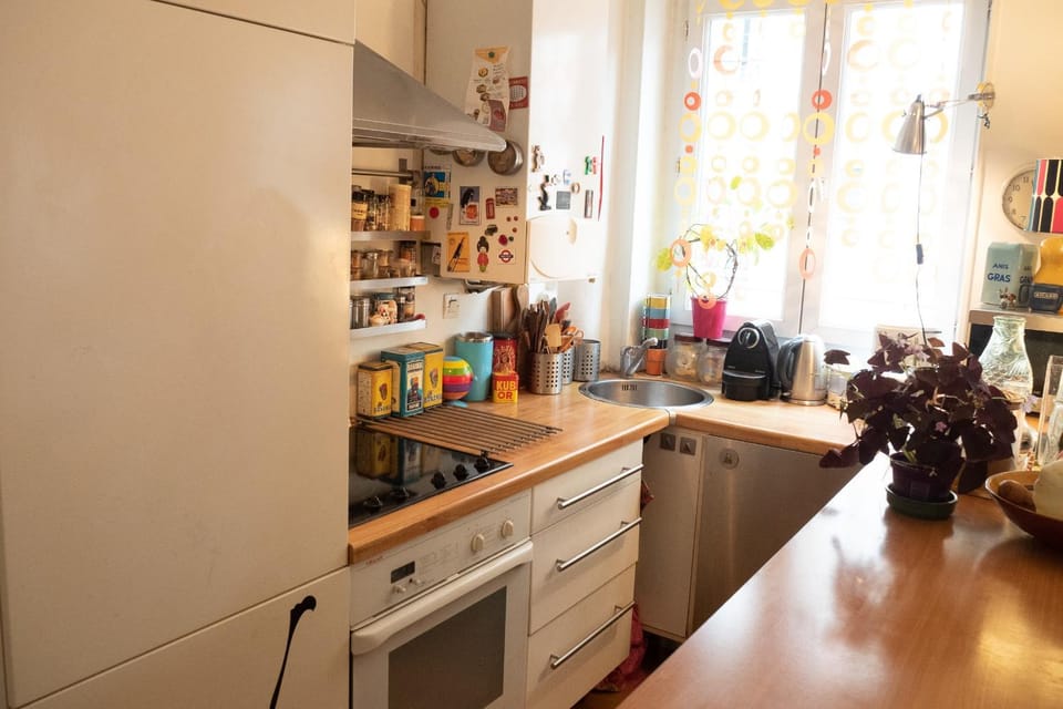 Authentic And Charming Accommodation Apartment in Paris