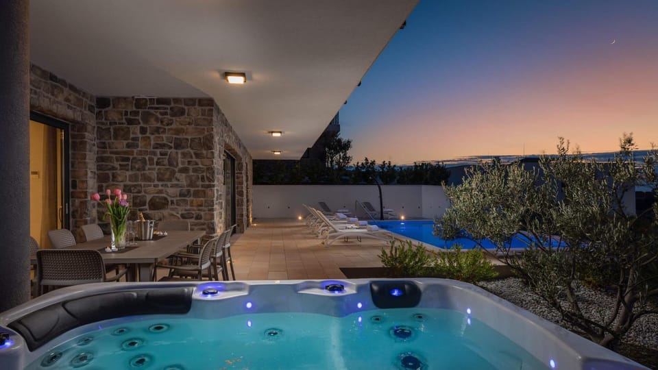 Hot Tub