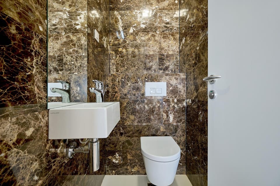 Tre Canne, Private 2-Bedroom Apartment in Aparthotel Apartment in Budva