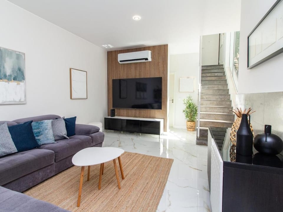 Serenity 03 House by Stay ici Villa in Guia