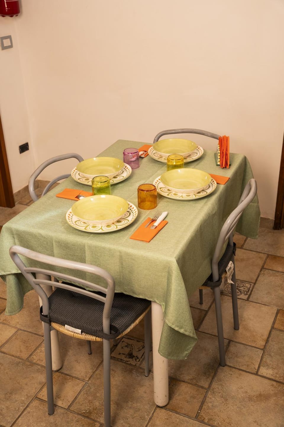 Dining area, Food, Lunch, Dinner
