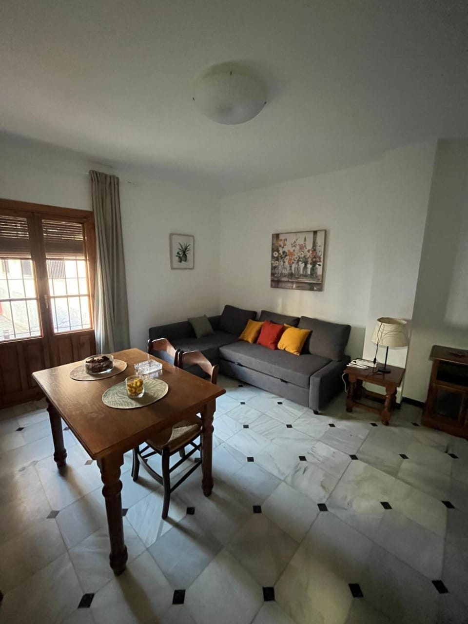 Living room, Seating area, Dining area