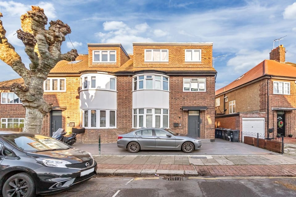 Property building, Street view