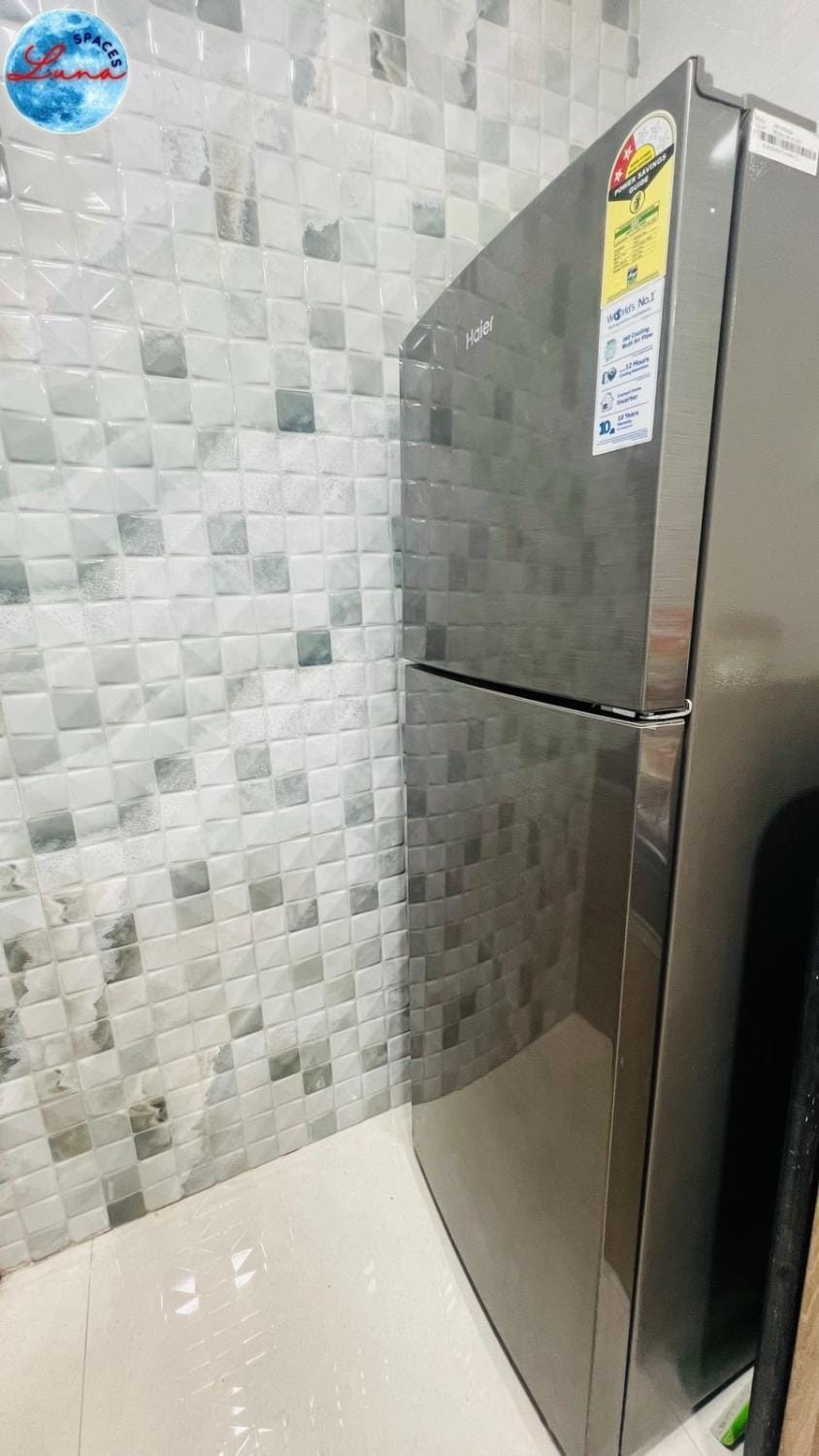 Kitchen or kitchenette, kitchen