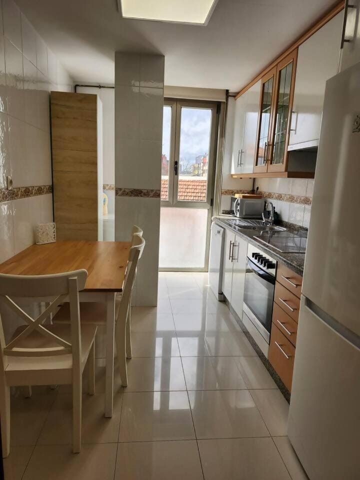 Kitchen or kitchenette, oven