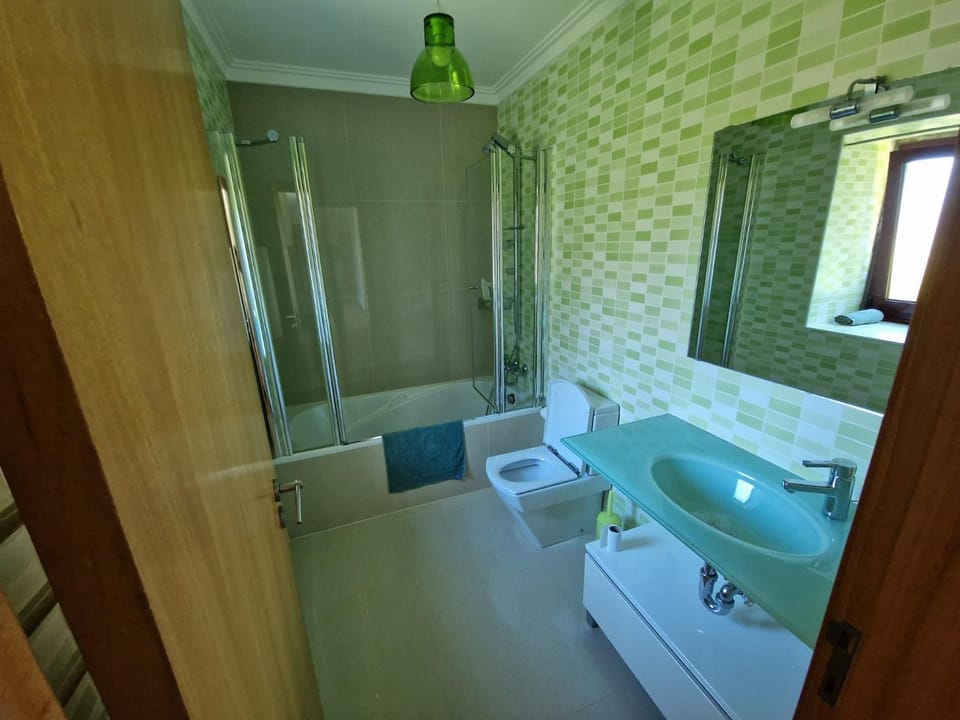 Casa do Cedro House in Viana do Castelo District, Portugal