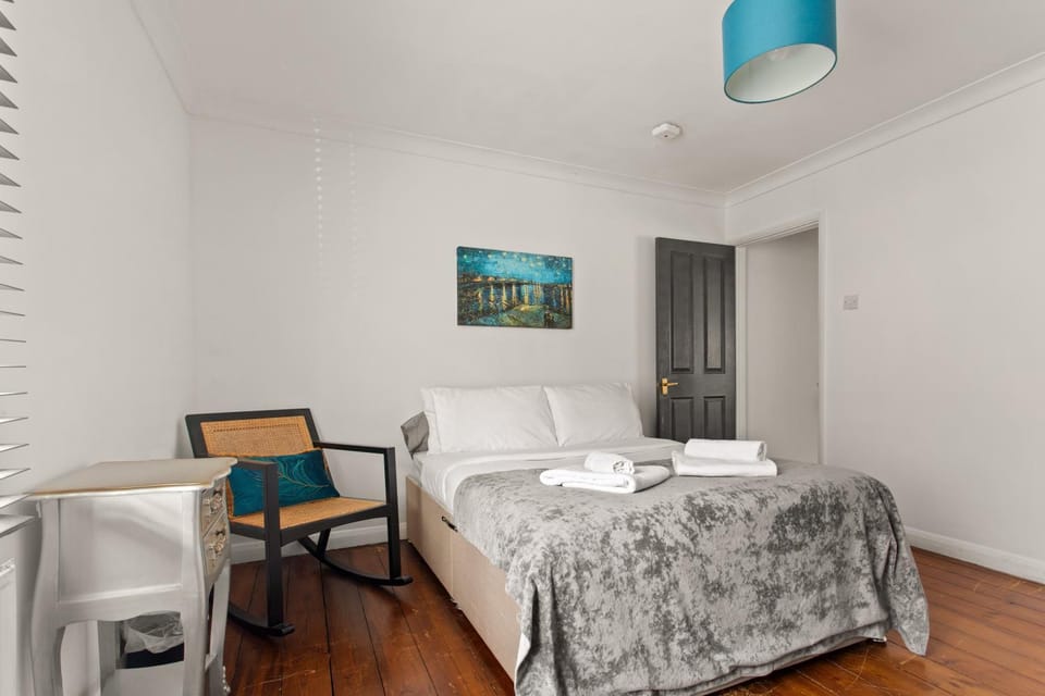 Two Bedroom Apartment By Brookland Stays Serviced Accommodation Short Lets Brighton With Free WiFi Apartment in Brighton