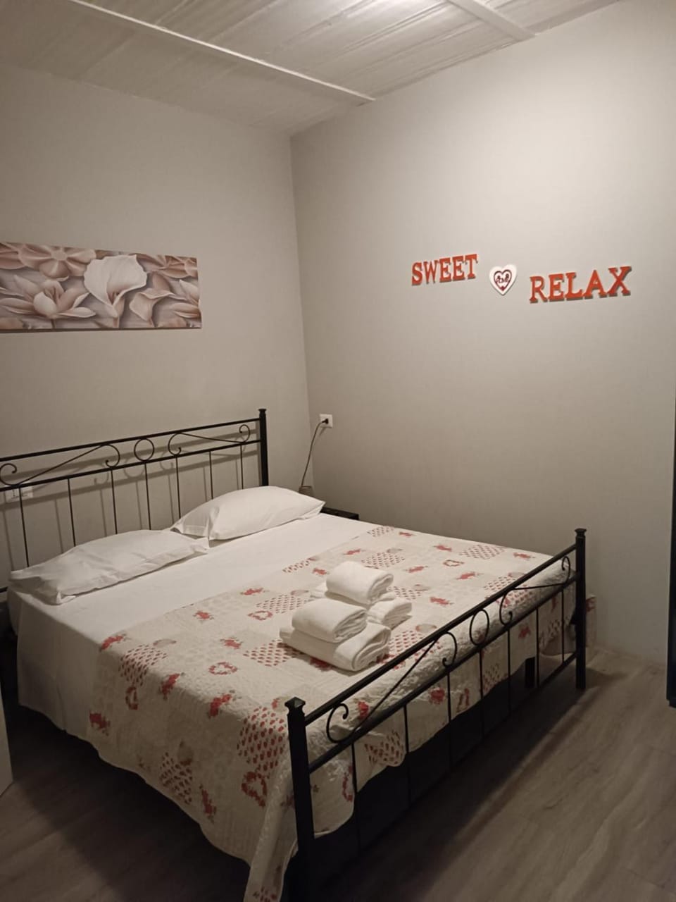 Camera IN Apartment in Parma