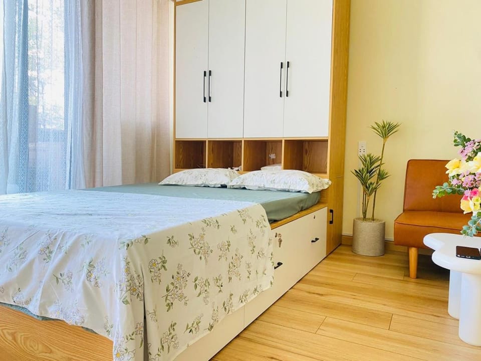 Bed, Photo of the whole room, Bedroom, wardrobe