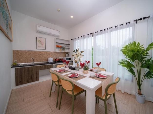 泰国普吉岛Yona海边四卧室3号 Villa in Phuket