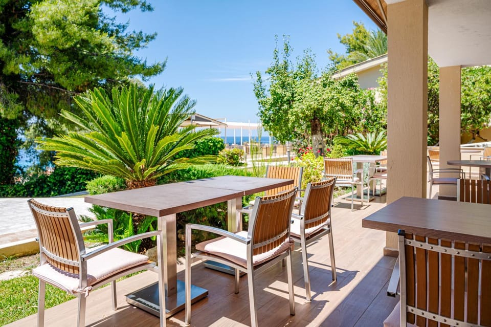 Natural landscape, Dining area