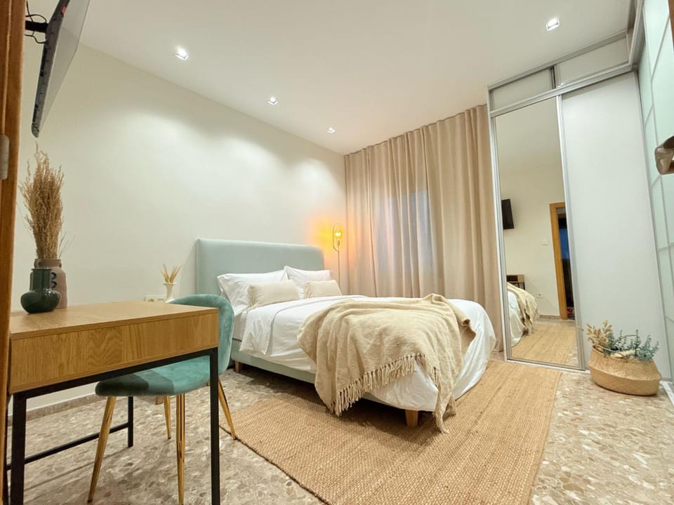 Beach Room Valencia, NETFLIX, 4 mins walk to the beach Vacation rental in Valencia