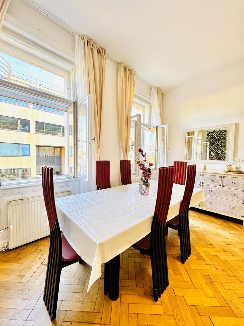 Living room, Seating area, Dining area