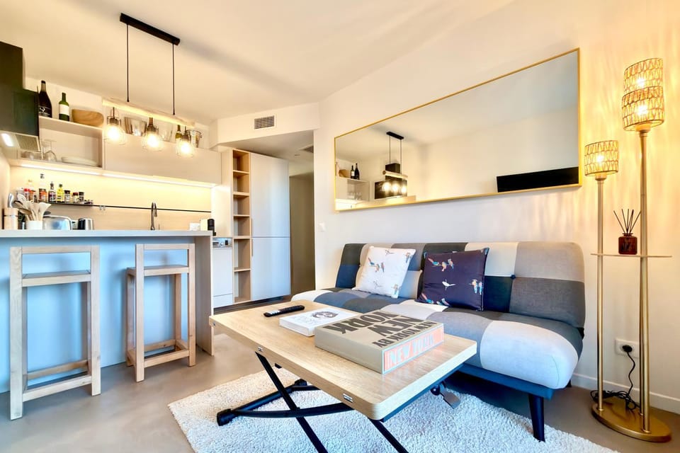 Rooftop with a Seaview Apartment in Saint-Tropez